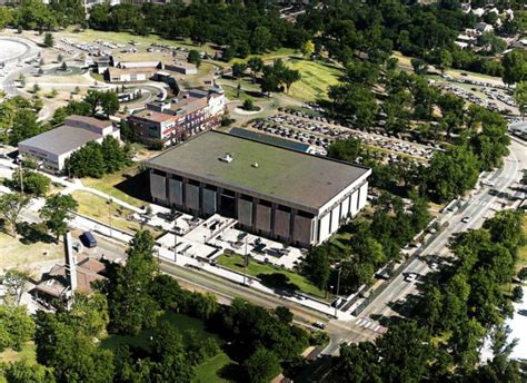 Miller Nichols Library, University of Missouri-Kansas City - Clio