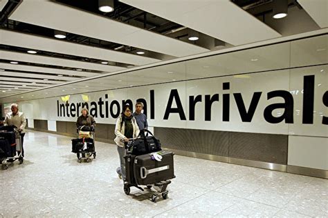 日本宣布3月起允许游客之外的外国人入境 中国人入境无需隔离