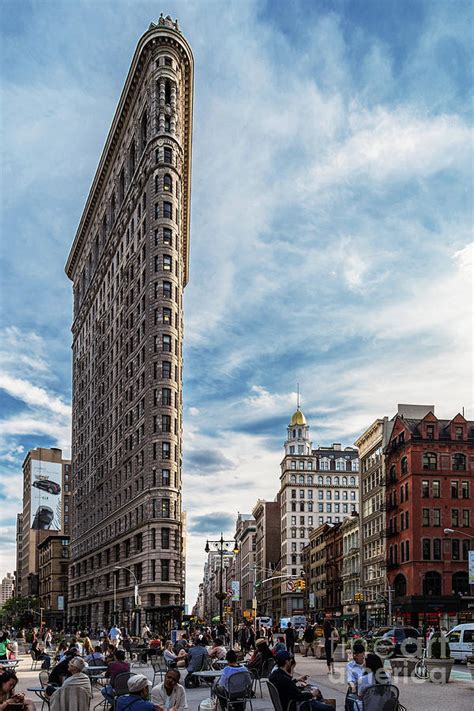 Flatiron building in the spring Photograph by Daniel Portalatin | Pixels