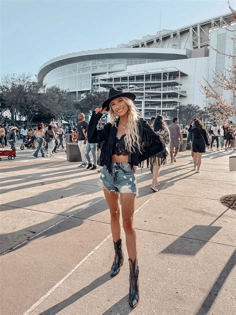 Country Outfits