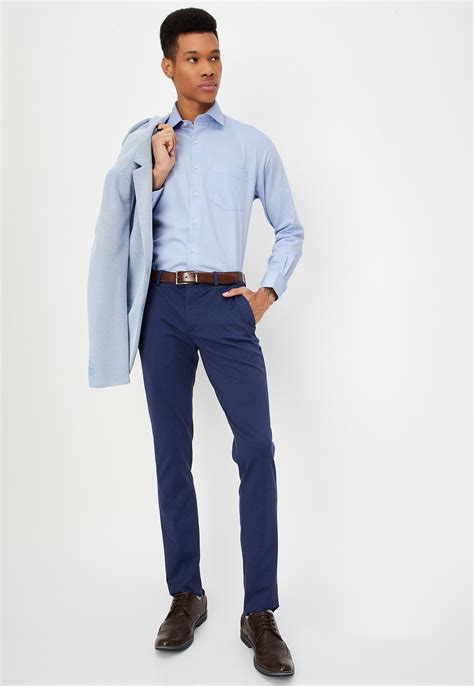 Buy Men Slim Fit Textured Formal Shirt Online at just Rs. 1049.0 ...
