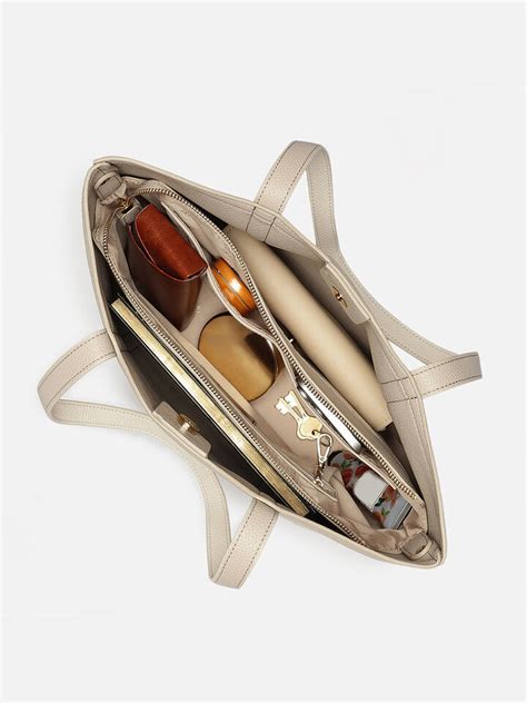 Michelle Off-White Tote by IRTH | House of Titan