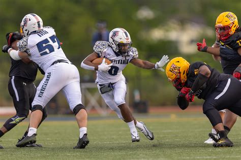 Screen Play in Football 的图像结果