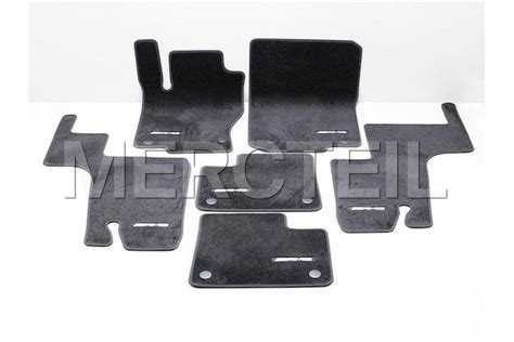 Buy the spare part Mercedes-Benz A16668042489F87 mat