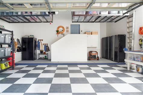 5 Best Garage Flooring Ideas (and 3 to Skip)