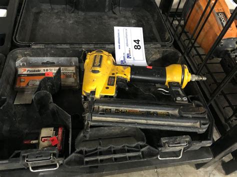 DEWALT 18 GA PNEUMATIC FINISHING NAILER