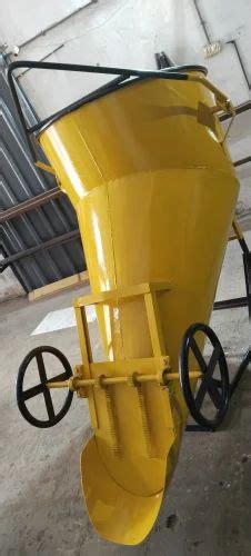 Concrete Bucket - Tower Crane Concrete Bucket Manufacturer from Ghaziabad