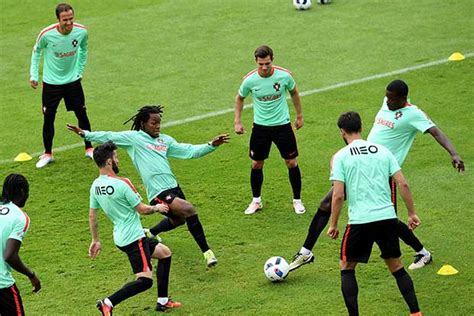 Ronaldo’s Portugal look to top group as they face minnows Iceland in opener