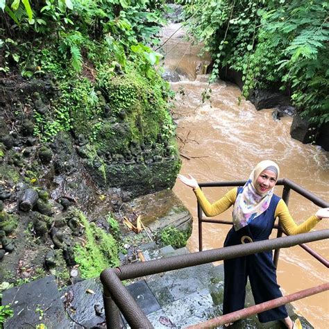 6 Momen Liburan Venna Melinda di Bali, Menikmati Wisata Alam - Surabaya ...