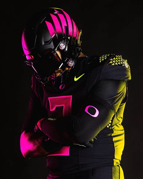 Oregon to wear pink-themed uniforms for the third time in the last ...