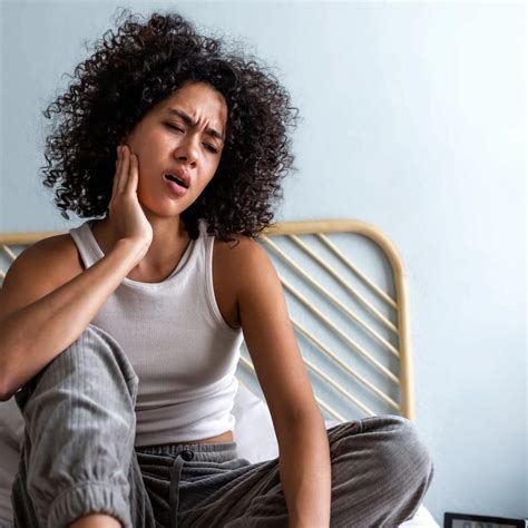 Jaw pain when yawning? You may have TMD