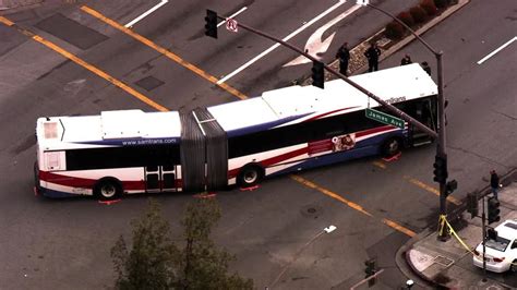 SamTrans bus strikes, kills woman, 70, in Redwood City | KTVU FOX 2