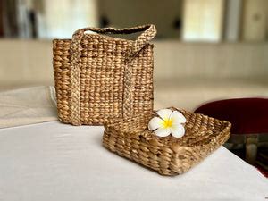 Kauna grass bags and baskets – Gaia Pottery In