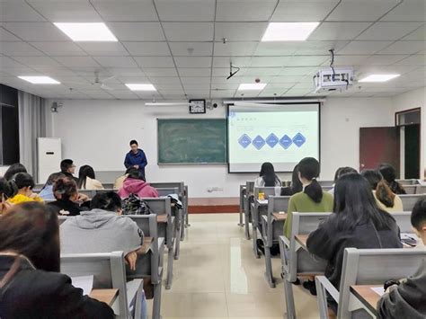 蚌埠学院外国语学院邀请企业家进校园助力学生成长