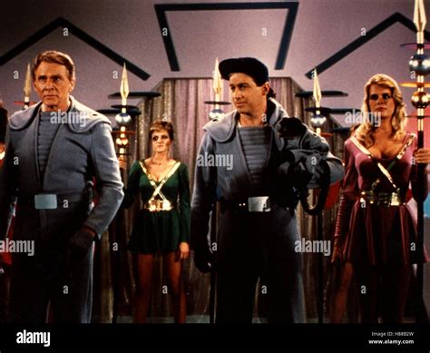 Amazonen auf dem Mond, (AMAZON WOMEN ON THE MOON) USA 1987, Regie ...