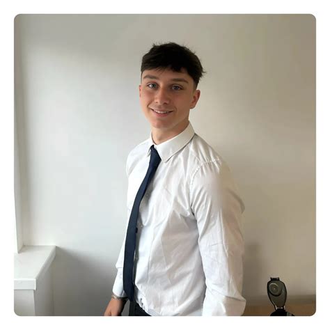 About Us | Insurance Quotes | 01474 833322