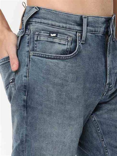 Toki In Mid-Wash Slim Straight Fit Jeans