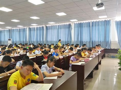 开江县任市镇第一小学举行第一届“红梅杯”数学竞赛_