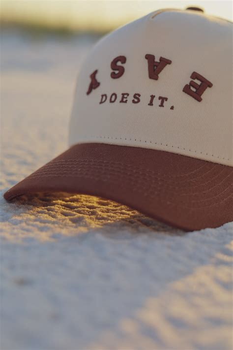 Easy Does It Hat — Brown / Off-White – Pine Company Wearables