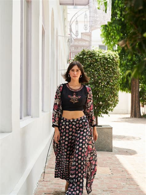 BLACK DIGITAL PRINTED VISCOSE SATIN WITH HAND EMBROIDERY CO-ORDS SET W