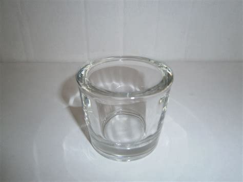 供应压制烛台玻璃杯 口径65高60mm厚壁玻璃杯 V形透明玻璃杯烛台-阿里巴巴