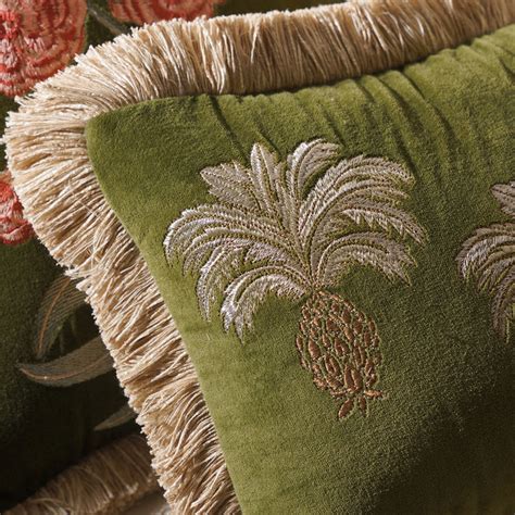 Green Ananas Embroidered Cushion Cover