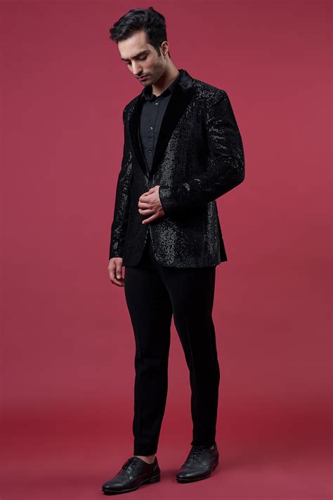 Buy Sawan Gandhi Men Black Velvet Tuxedo Set at Pernia'sPopUpShopMen 2024