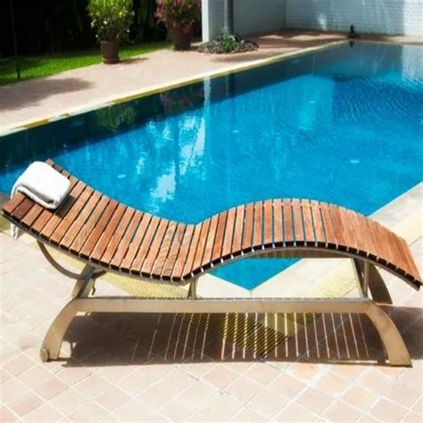 Pool Lounger - CFI-110 Pool Sun Lounger Manufacturer from Ghaziabad