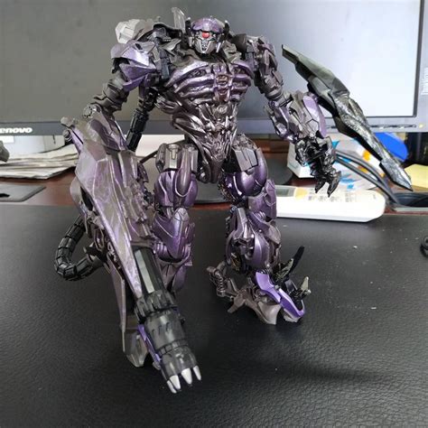 Transformers Studio Series Leader Class SS-56 Shockwave Additional In ...