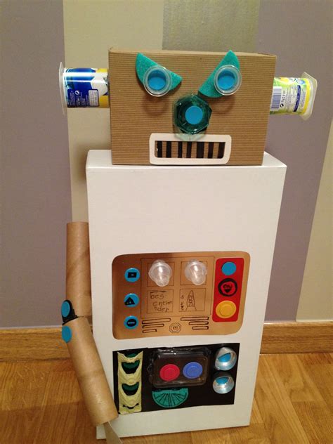 Comment Fabriquer Un Robot En Carton 的图像结果