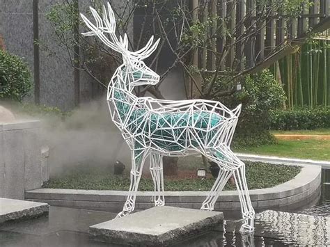 大件园林景观工程雕塑几何块面动物雕塑玻璃钢梅花鹿惠州厂家定制-阿里巴巴