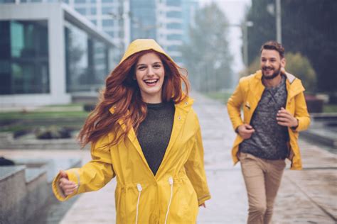 21 Rainy Day Date Ideas That'll Strengthen Your Love