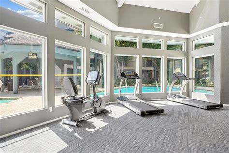 Laurels of Sendera - Arlington, TX 76017 | ApartmentGuide.com