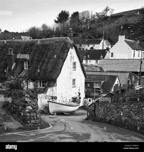 Black and white image of traditional English old fishing village Stock ...