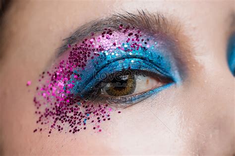 Creative Makeup Facial Features Image And Picture For Free Download - Lovepik