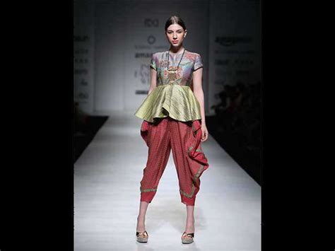 AIFWAW17: Handloom Was The Flavour Of The Season At Day One - Flavour ...