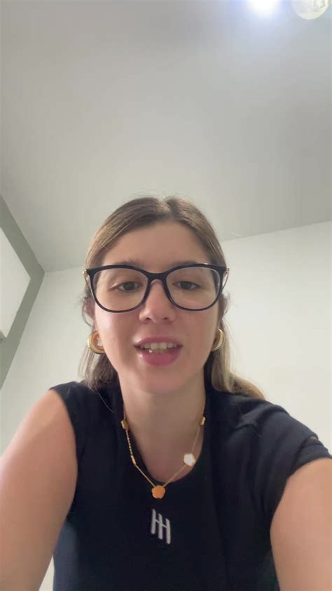 Chloe (@sumchloe) - Urlebird