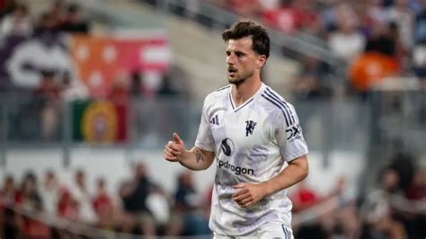 Liverpool vs. Man United score: Premier League result, stats as Maguire ...