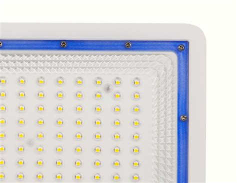 REALBUY 100W LED Flood Light with LENS (10000 Lumens, IP 66 Water-Proof ...
