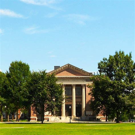 Where is Dartmouth College located?