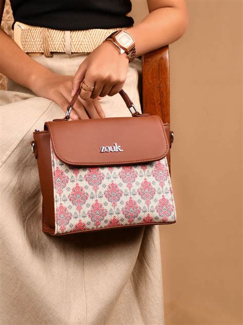Buy Zouk Bags For Women & Men At Discounts Above 60%