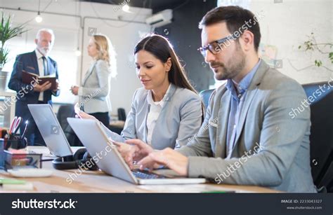 Busy People Images 的图像结果