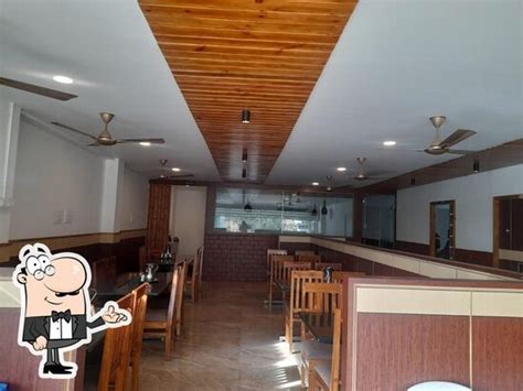 Hotel Brindavan & Arusuvai, Thekkalur - Restaurant menu, prices and reviews