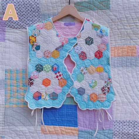 FLOWER GARDEN QUILT GILET | pillow