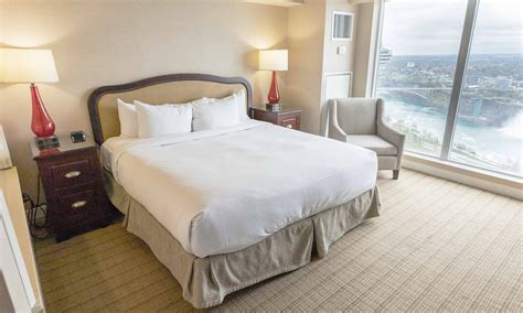 Rooms & Suites — Hilton Niagara Falls/Fallsview Hotel & Suites