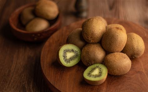 Kiwis Ease Constipation - Good Times