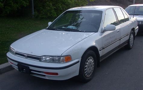1992 Honda Accord VINs, Configurations, MSRP & Specs - AutoDetective