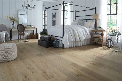 Virginia Mill Works Engineered 9/16" x 7-1/2" Whispering Wheat Oak ...