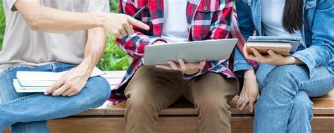 Group Asian student student meeting team for work project. team happy ...