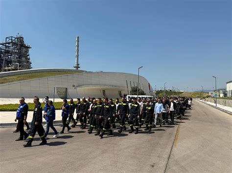 'They pay Mourinho millions': Workers at Fenerbahçe president’s oil company escalate wage protests
